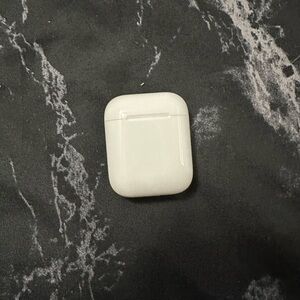 Apple White Earbud Headphones